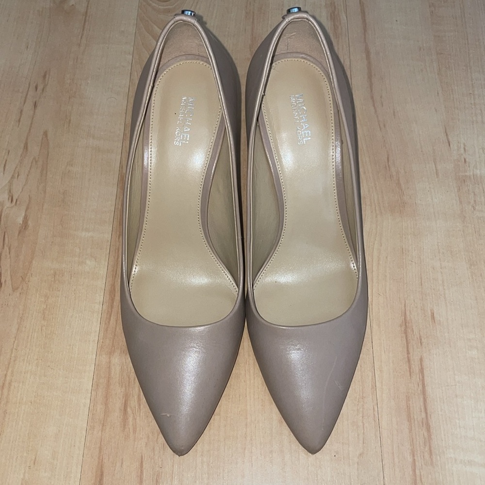 Michael Kors Skid-resistant 8.5 pumps